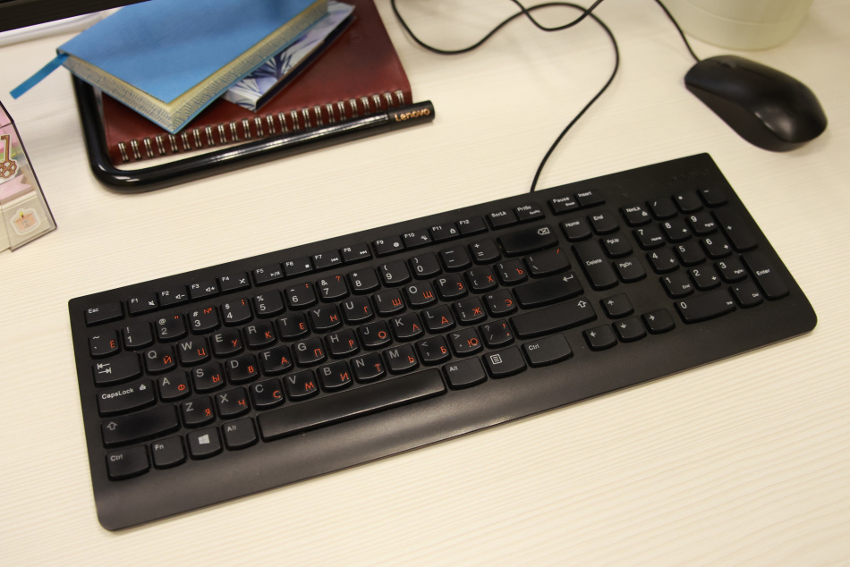 Петербуржцы теряют рабочие часы из-за бумажной рутины и отчетов